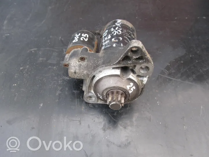 Volkswagen New Beetle Motor de arranque 090911023F