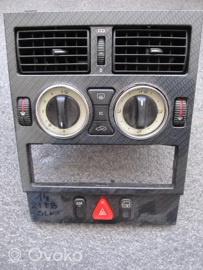 Mercedes-Benz SLK R170 Oro kondicionieriaus/ klimato/ pečiuko valdymo blokas (salone) 1708300585