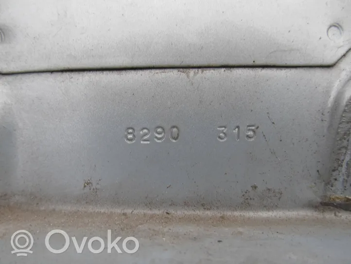 BMW Z4 E85 E86 Błotnik przedni 8290315