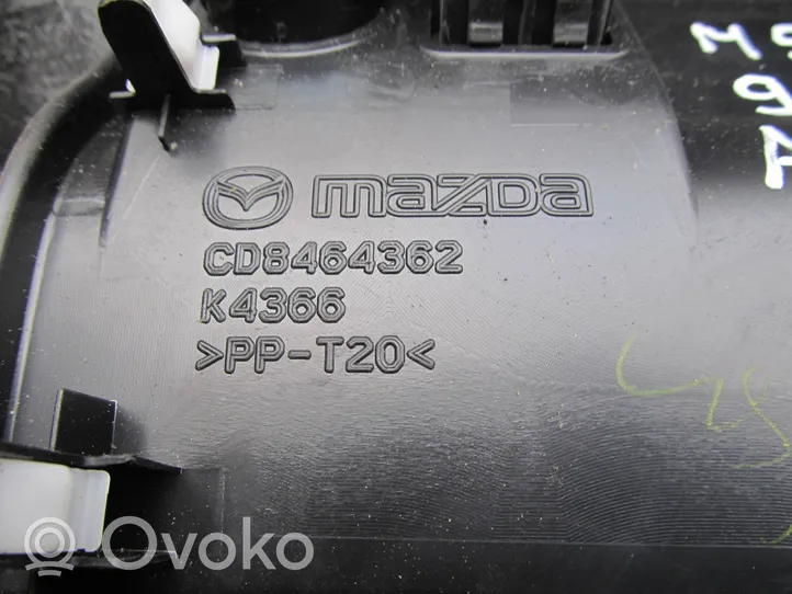 Mazda 5 Vaihteenvalitsimen kehys verhoilu muovia K4366