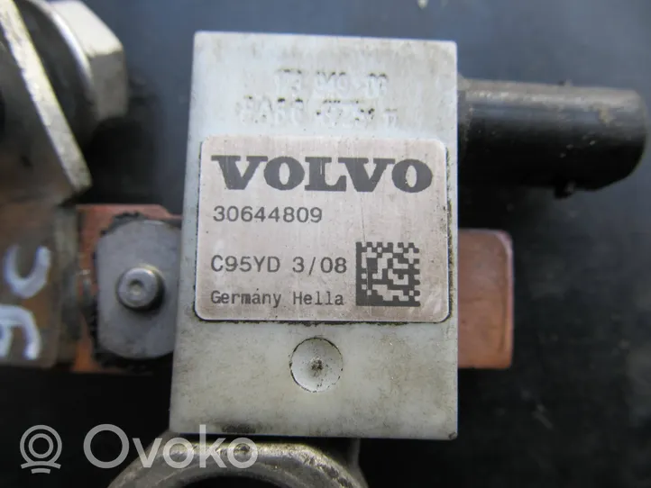 Volvo V40 Cross country Минусовый провод (аккумулятора) 30644809