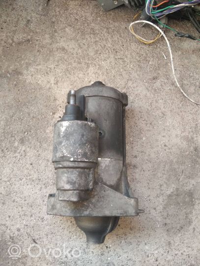 Renault Trafic III (X82) Starter motor 233000106R