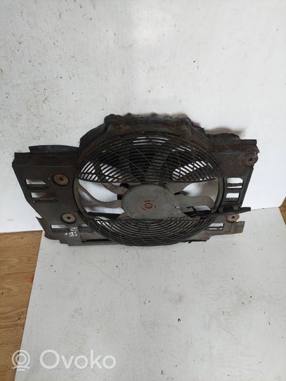 BMW 5 E39 Ventilatore di raffreddamento elettrico del radiatore 8377419