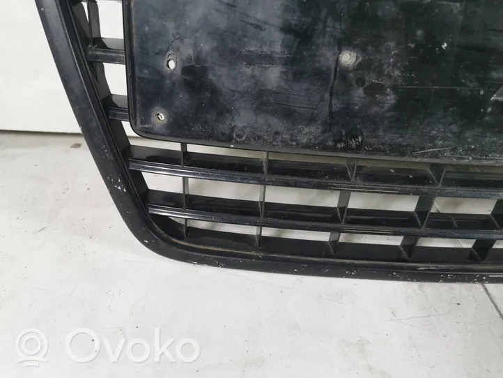 Audi A6 S6 C6 4F Maskownica / Grill / Atrapa górna chłodnicy 4F0853651AQ