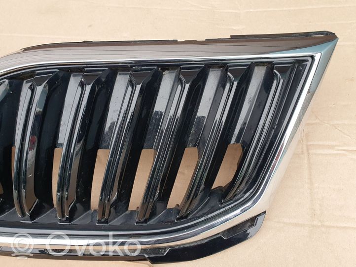 Skoda Octavia Mk3 (5E) Maskownica / Grill / Atrapa górna chłodnicy 5E080