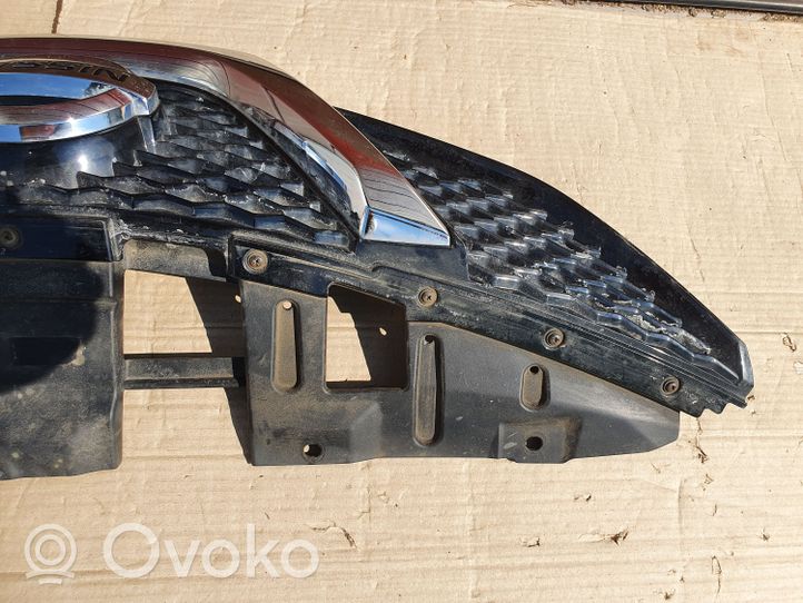 Nissan Qashqai Maskownica / Grill / Atrapa górna chłodnicy 623104EM0AB1