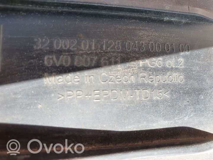 Skoda Fabia Mk3 (NJ) Osłona pod zderzak przedni / Absorber 6V0807611