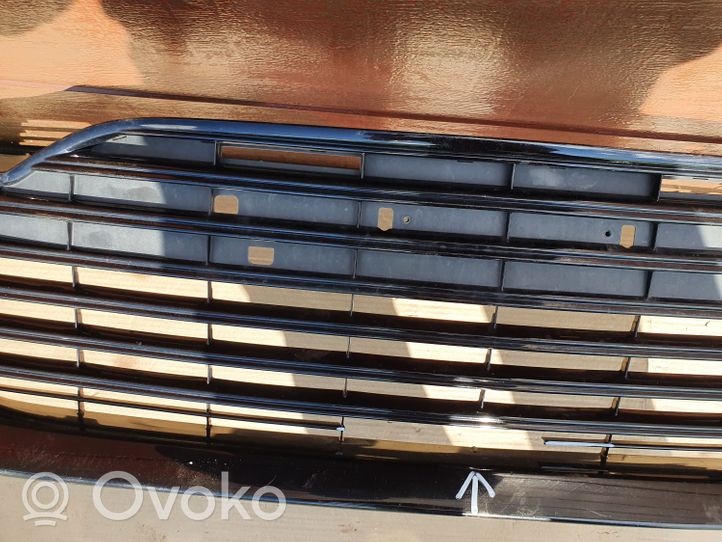 Toyota Camry Mascherina inferiore del paraurti anteriore 5311333140