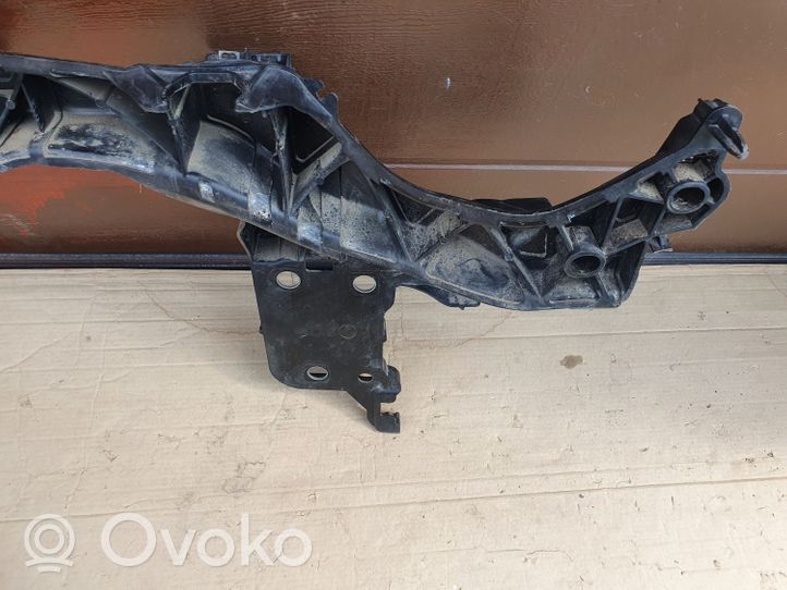 Renault Kangoo II Pannello di supporto del radiatore 8200393685