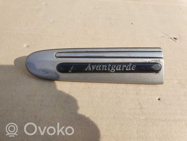 Mercedes-Benz E W211 Rivestimento parafango (modanatura) A2116902762