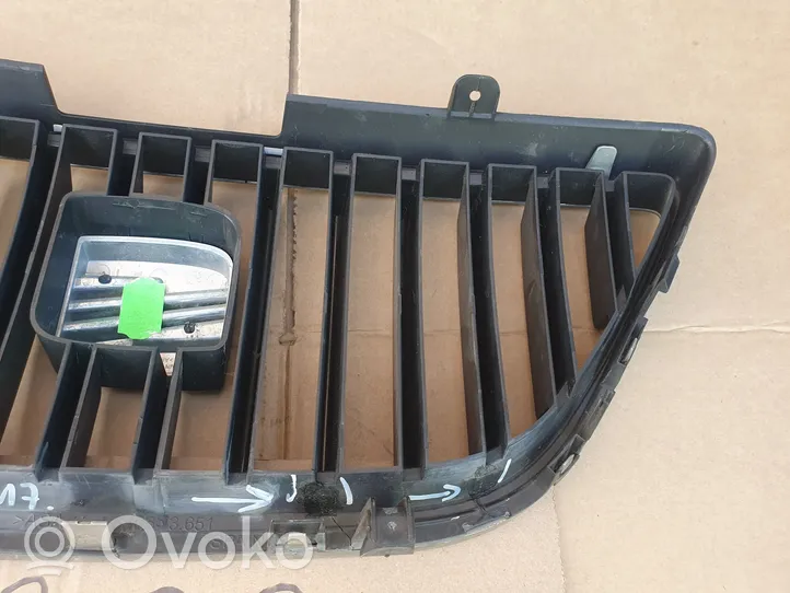 Seat Ibiza IV (6J,6P) Grille calandre supérieure de pare-chocs avant 6J0853651