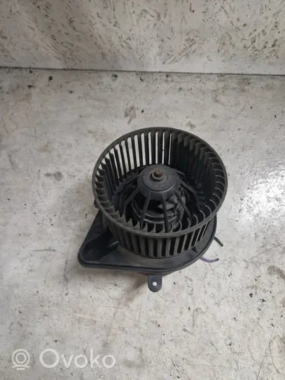 Opel Movano A Ventola riscaldamento/ventilatore abitacolo F133884M