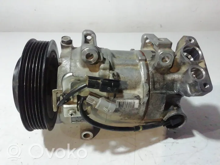 Renault Kadjar Ilmastointilaitteen kompressorin pumppu (A/C) 926004EA0A