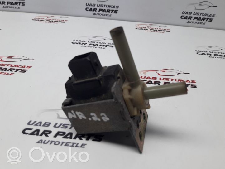 Audi 80 90 B3 Electrovanne Soupape de Sûreté / Dépression 