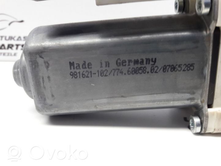 Volkswagen PASSAT B6 Silniczek podnośnika szyby drzwi przednich 1P0837402B