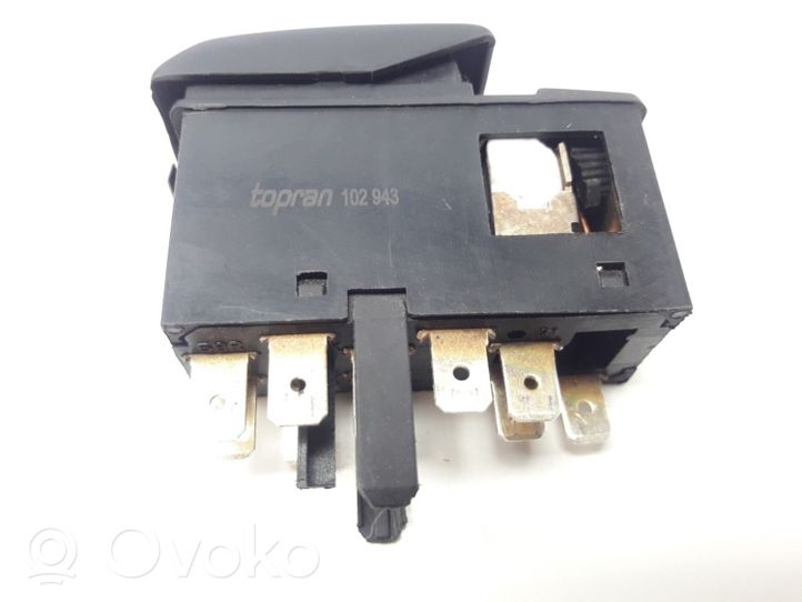 Volkswagen Jetta II Light switch 102943