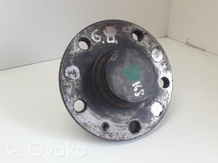 Citroen Xsara Picasso Rear wheel hub 