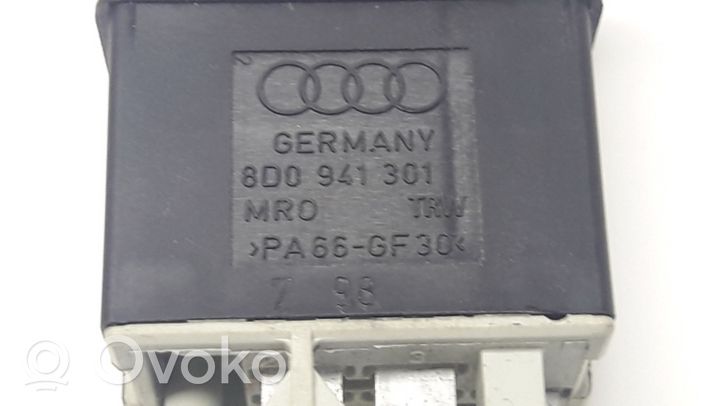 Audi A4 S4 B5 8D Ajovalojen korkeuden säätökytkin 8D0941301