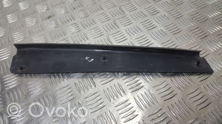 BMW 3 E30 Altro elemento di rivestimento della portiera anteriore 19069179