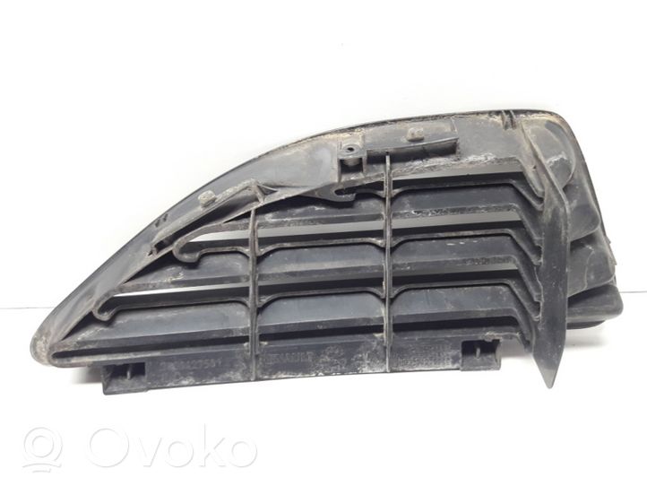 Renault Megane I Kratka wlotu powietrza na maskę 7700427581