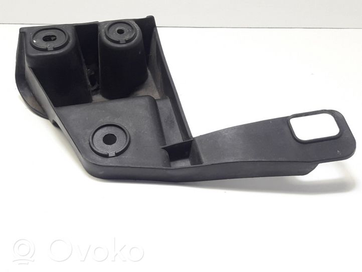 BMW X3 E83 Staffa angolare del supporto di montaggio del paraurti 3400956