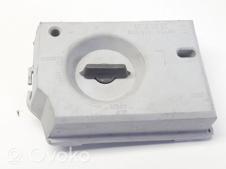 Audi 80 90 B3 Element lampy tylnej 5831BL