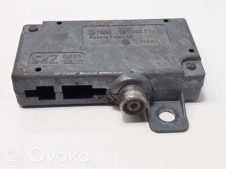 Volkswagen PASSAT B3 Antenos stiprintuvas 357035577