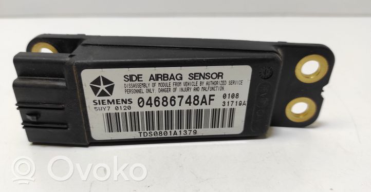 Chrysler Voyager Czujnik uderzenia Airbag 046686748AF