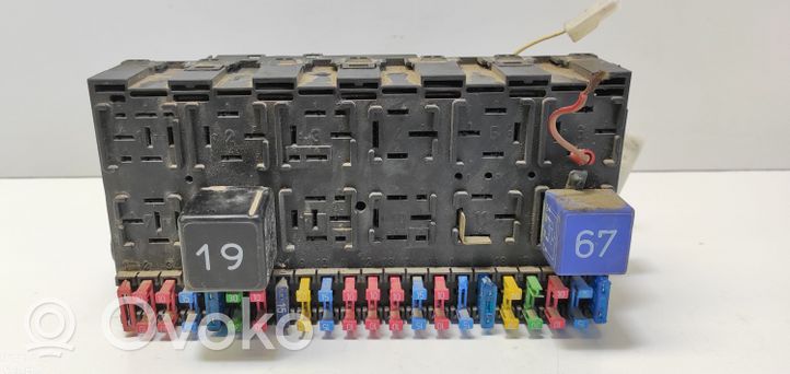 Volkswagen Jetta II Fuse module 357937039