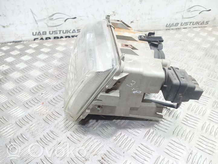 Renault 19 Lampa przednia 0191005