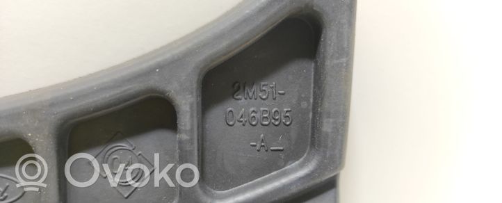 Ford Focus Przedni uchwyt na kubek tunelu środkowego 2M51046B95