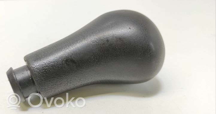 Volkswagen Vento Gear lever shifter trim leather/knob 