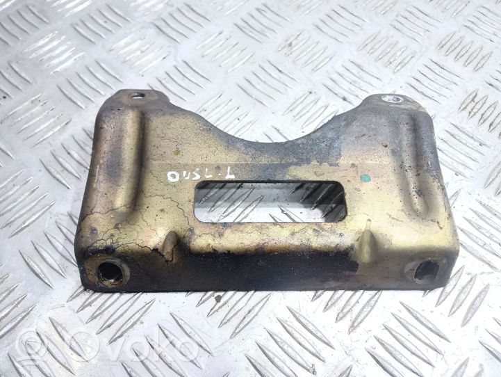 Ford Mondeo Mk III Muffler mount bracket/holder 