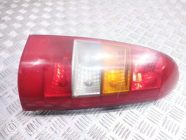 Opel Astra G Lampa tylna 393032