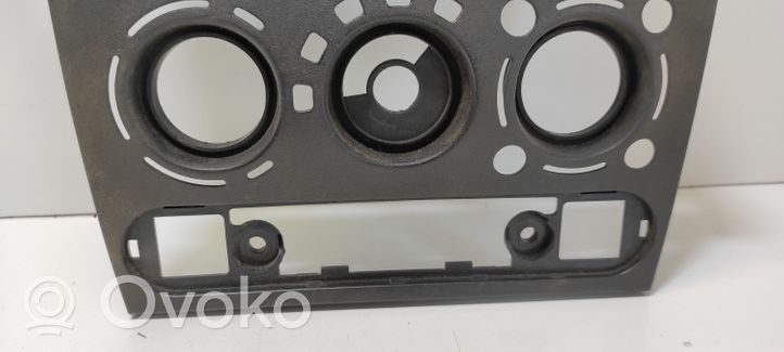 Opel Corsa B Klimata kontrole / mazā radiatora vadības dekoratīvā apdare 90386819