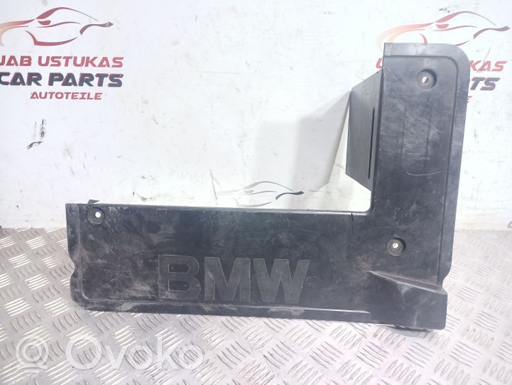 BMW X5 E53 Dangtis akumuliatoriaus dėžės 8244134