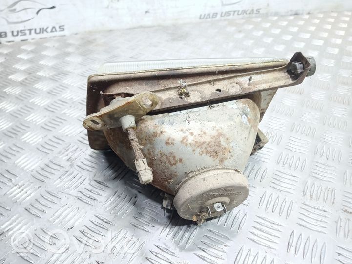 Ford Escort Lampa przednia 24573R7