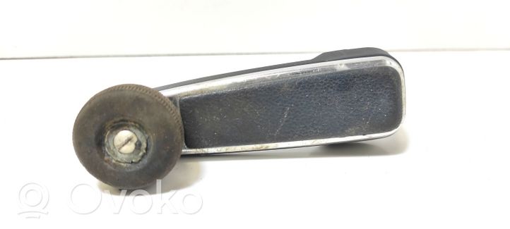 Opel Rekord E2 Manovella finestrino della portiera anteriore 90035604