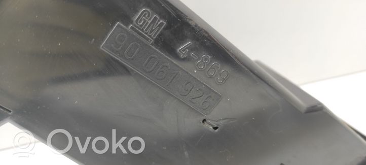 Opel Rekord E2 Kojelaudan sivutuuletussuuttimen kehys 90061926