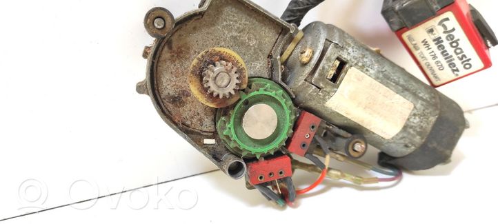 Peugeot 405 Sunroof motor/actuator 40382012