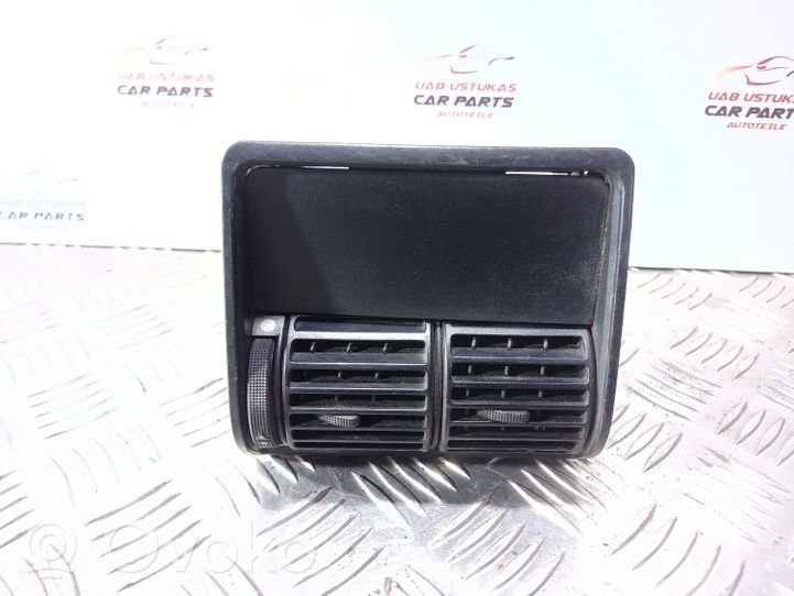 Audi A6 S6 C4 4A Copertura griglia di ventilazione laterale cruscotto 438201