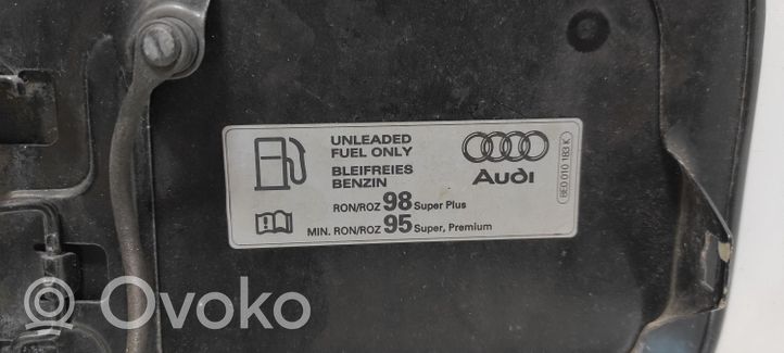 Audi A4 S4 B7 8E 8H Polttoainesäiliön korkki 8E0010183K