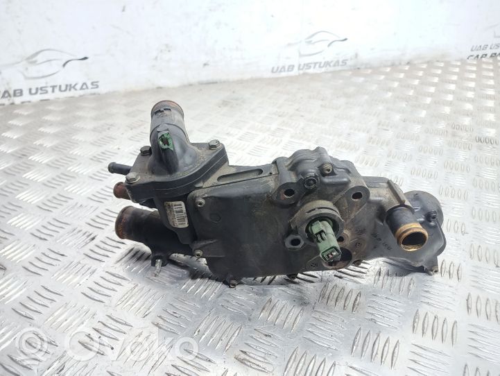 Peugeot 307 Boîtier de thermostat / thermostat 9643211880