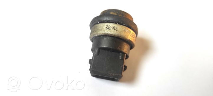 Volkswagen PASSAT B3 Sensore temperatura del liquido di raffreddamento 251919501A