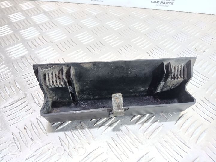 Ford Granada Aschenbecher vorne 78GBF04788ABW