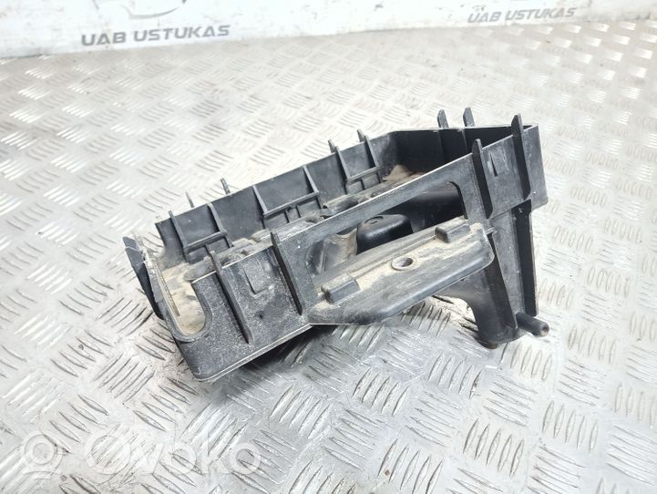 Seat Ibiza III (6L) Vassoio batteria 6Q0915331