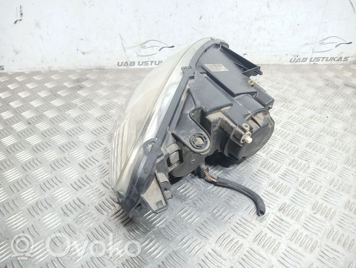 Peugeot 807 Phare frontale 89006375