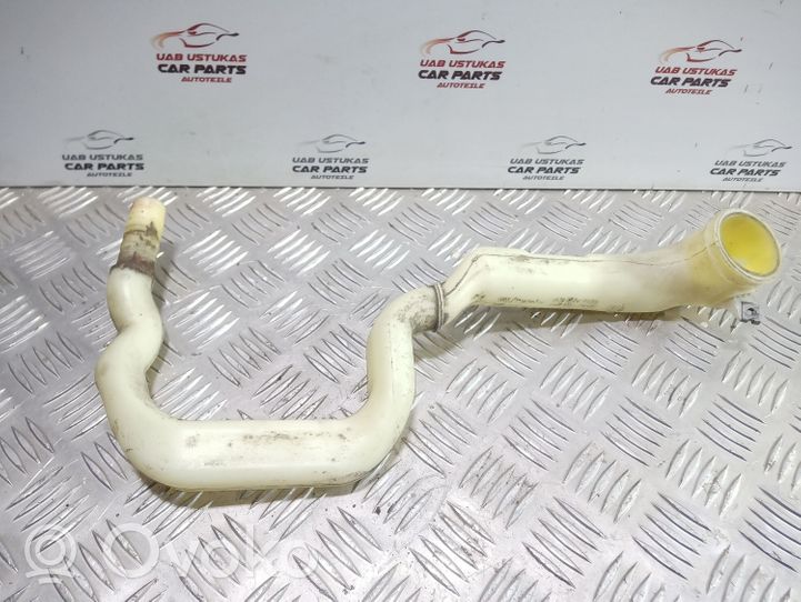 Porsche Cayenne (9PA) Tubo riempimento della vaschetta del liquido lavavetri 7L5955463A