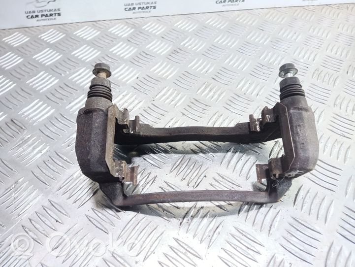 Chevrolet Captiva Plaquette / support d'étrier avant 