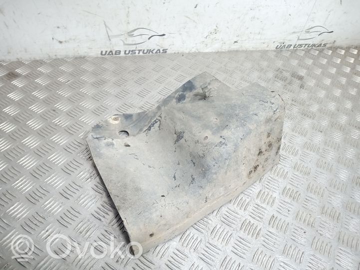 Opel Zafira B Engine splash shield/under tray 